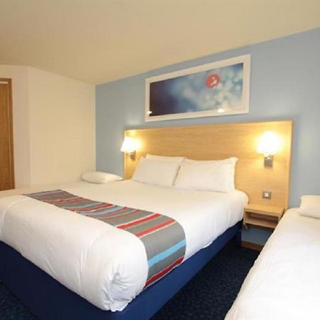 Travelodge Swansea Central Buitenkant foto