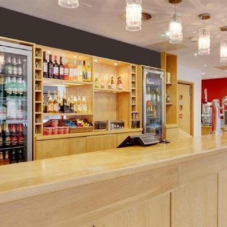 Travelodge Swansea Central Buitenkant foto