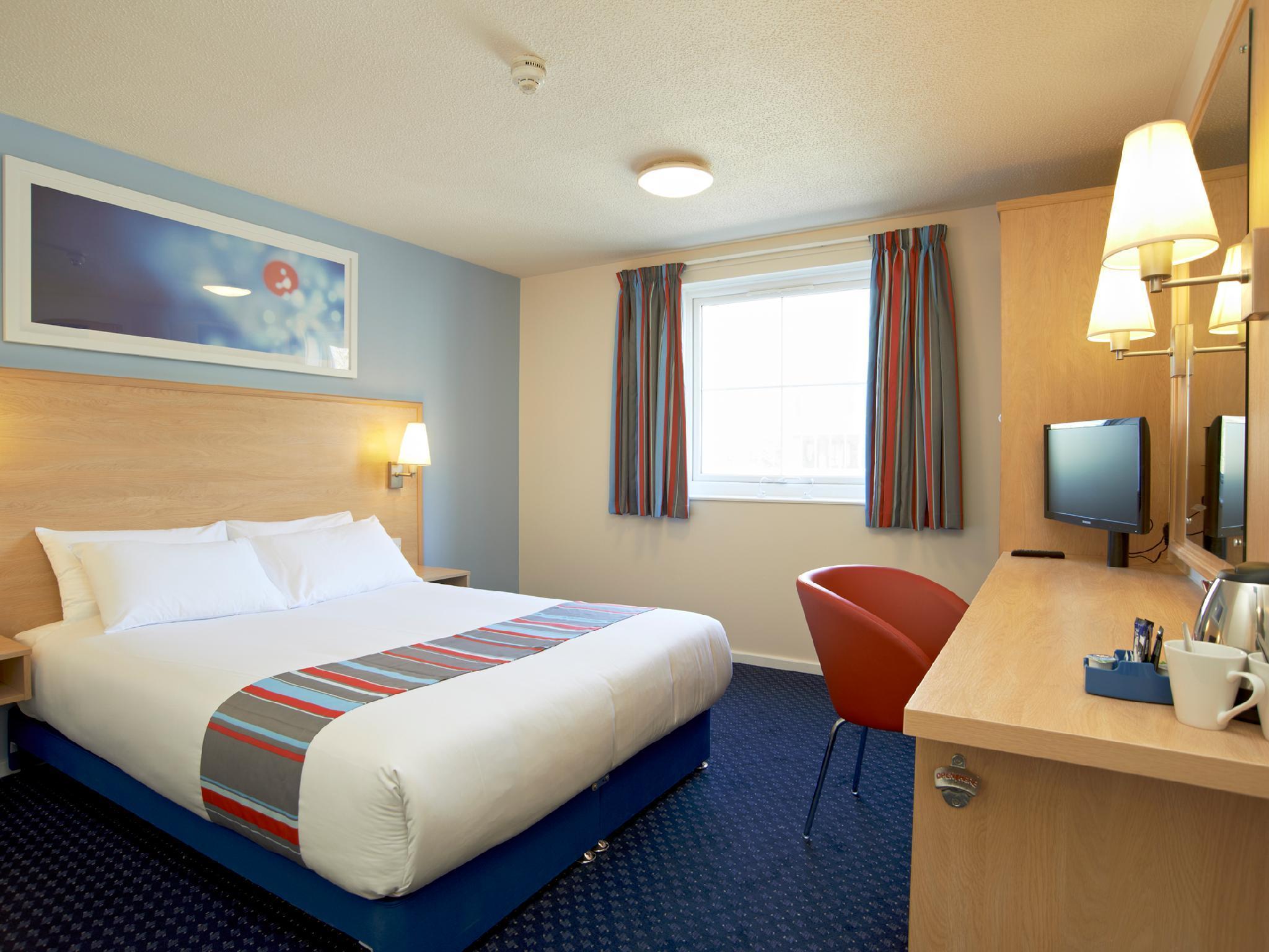 Travelodge Swansea Central Buitenkant foto