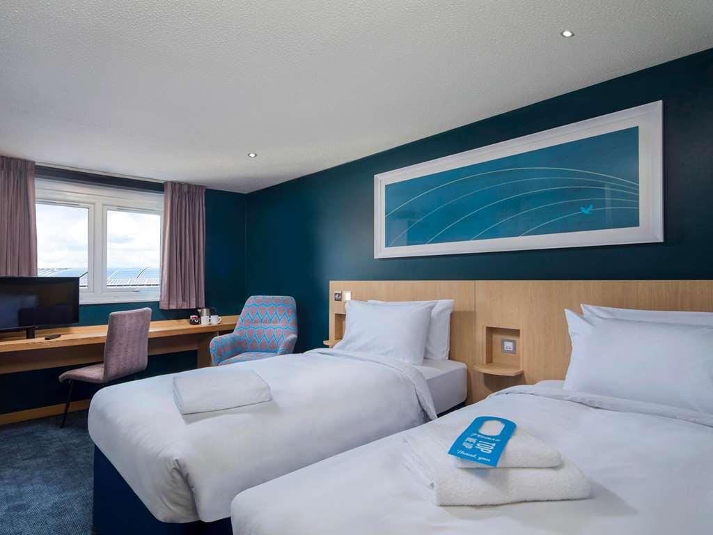 Travelodge Swansea Central Kamer foto