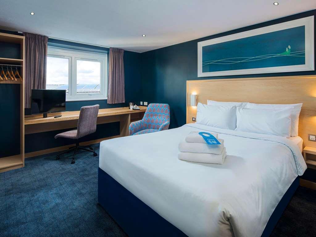 Travelodge Swansea Central Kamer foto