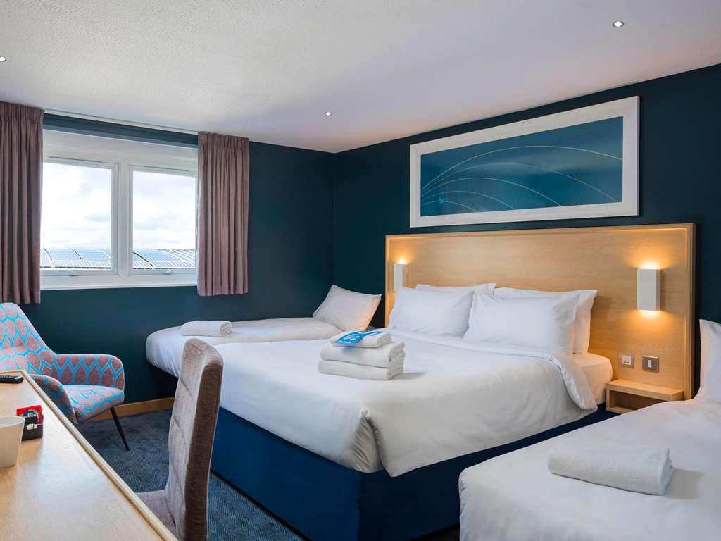 Travelodge Swansea Central Kamer foto