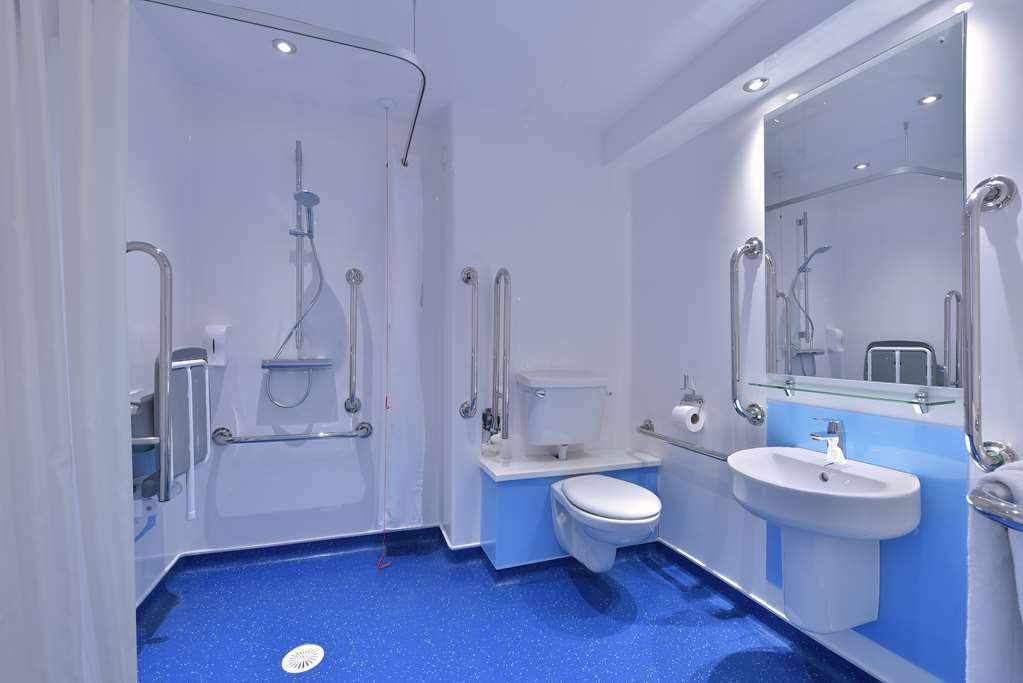 Travelodge Swansea Central Kamer foto