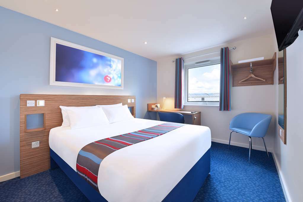 Travelodge Swansea Central Kamer foto