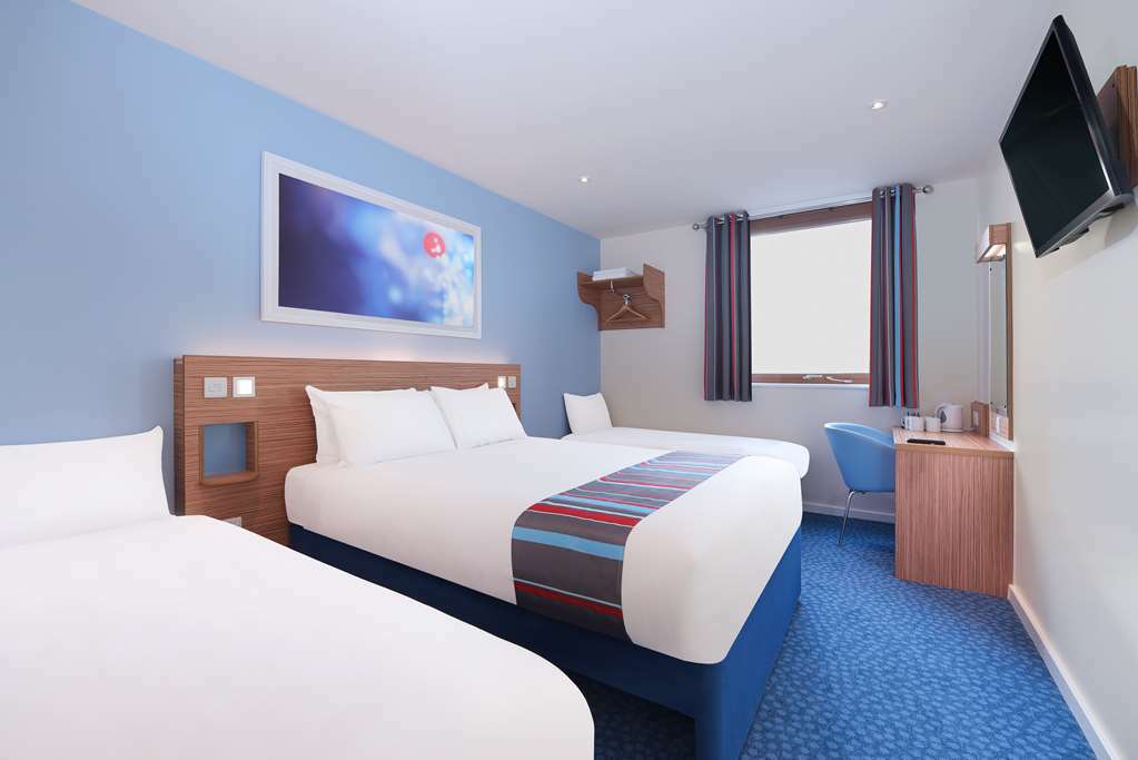 Travelodge Swansea Central Kamer foto